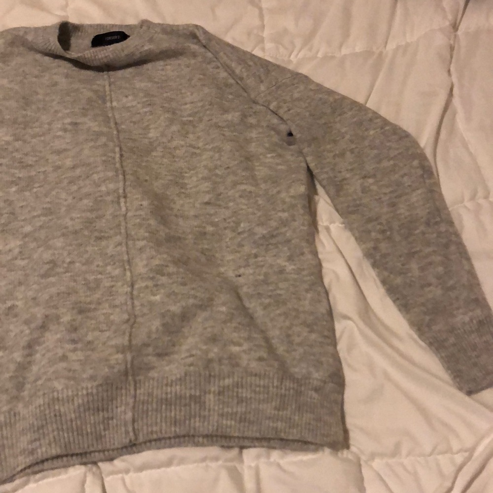 Sweater - Picture 4 of 4